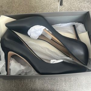 ANN TAYLOR leather  Mila pump-missy